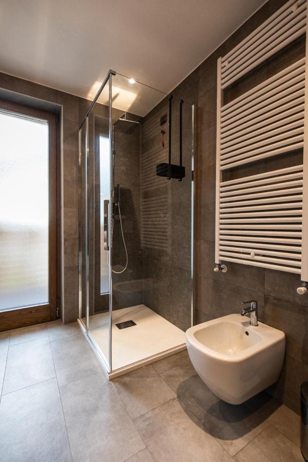 Casa Vacanze Ranuncolo 6 ซุตริโอ ภายนอก รูปภาพ